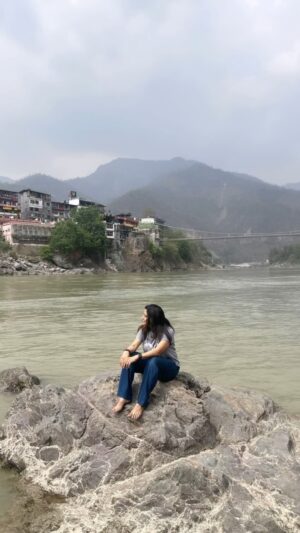 Sunitha Varma Instagram - Simple things, happy heart. 💫 
.
.
.
#grateful #naturevibes #smiles #naturelove #rishikesh