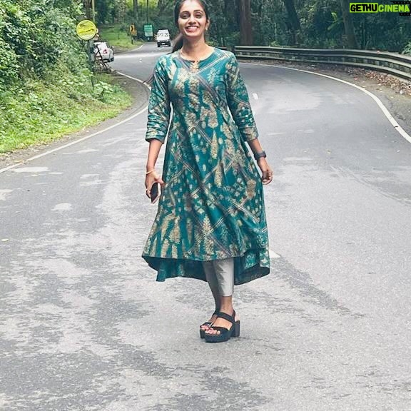 Sunitha Srinivasan Instagram - “Just say hi to nature” #naturelovers #green #sunitha #explore