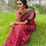 Sunitha Srinivasan Instagram - Ilayaraja vibes 🧚🏼‍♀️🧚🏼‍♀️🧚🏼‍♀️ #trending #trendingreels #kaatumalli #ilayaraja #songs