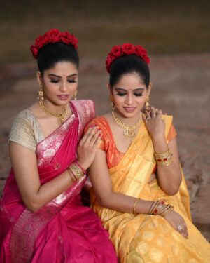 Sunmeera Nagesh Instagram - ✨
.
.
Credits: @makeupbysunilsaha @asish_photography_bpd