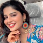 Sunmeera Nagesh Instagram – Bareilly ke Jhumke From:
@tooartisticmandalas 💕
Outfit: @shubhclothing ✨