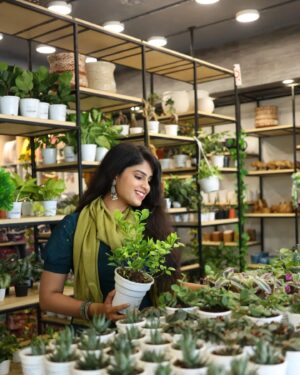 Sunmeera Nagesh Instagram - With the Beautiful Collections at @decobeehomes ✨
Picture Credit: @nigamanandaphotography
.
.
.
#Bhubaneswar #decobeehomes #megastore#bestprices#Explorepage#Featured