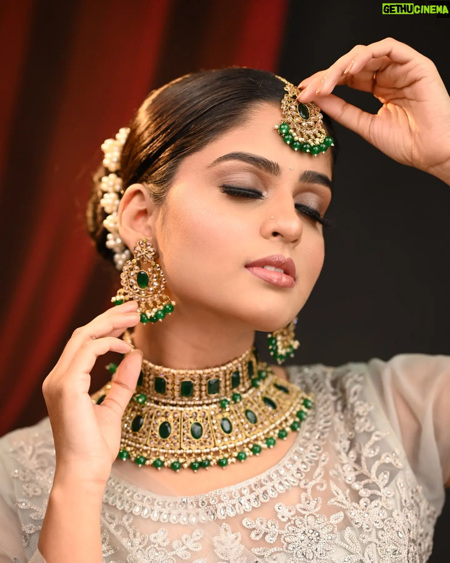 Sunmeera Nagesh Instagram - ✨ . . . Credits: @makeupbysunilsaha @elegant_photo_graphy