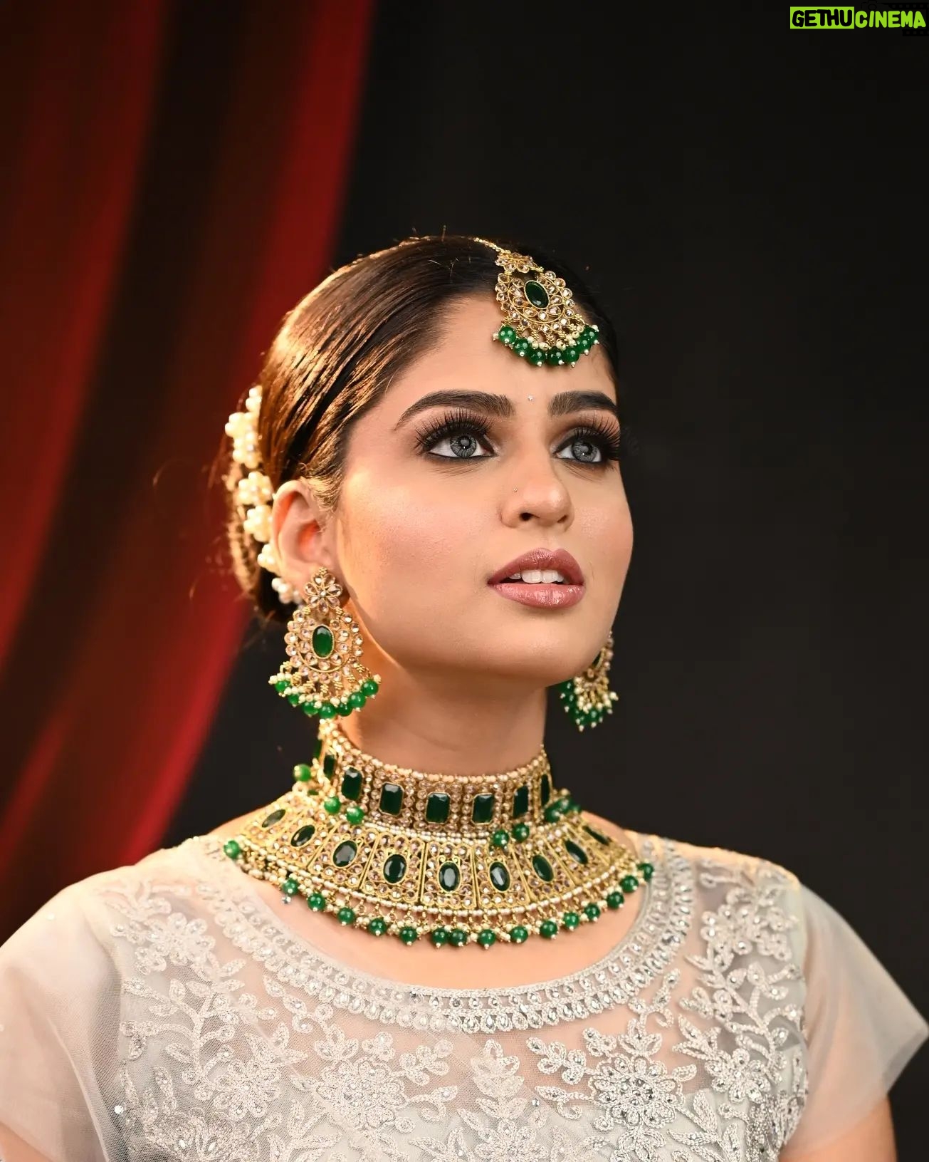Sunmeera Nagesh Instagram - ✨ . . . Credits: @makeupbysunilsaha @elegant_photo_graphy