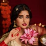 Sunmeera Nagesh Instagram – Laal.
.
Makeup:@glamupwithjyoti 
Picture Credit:@yuvraj_bhuban
