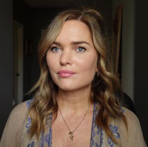 Sunny Mabrey Instagram - There’s apparently this setting on my camera that takes still shots of me while I’m filming self-tape auditions. I have no idea what it is or how to turn it off. It’s pretty weird. Like an unseen secret photographer. PS there were about 20 more, all WAY less appealing. Ghost photographers can be hit or miss. #photography #ghost #actor #actorslife #audition