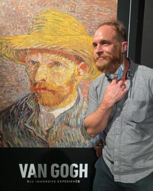 Sunny Mabrey Instagram - Happy Anniversary to us ❤️ #vangoghexperience