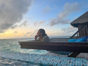 Supriya Pilgaonkar Instagram - So I taught 2 year old baby shriya this Nursary rhyme “baby beluga in the deep blue sea “ and she asked “where is my brother baby beluga. I want to meet him “and I said “it’s swimming far-away in blue sea of Maldives.we will collect money to go that far then you will meet him. “ it satisfied her . Very innocent the kids are! She promised herself and me when she grows up we all will go meet baby beluga. . This childhood promise  she still remembered and did not want to leave us behind on this first trip to Maldives. . Thank you @coco_resorts and @pickyourtrail to make it soooo special. . P.s check my account introduction . It says mother of baby beluga ❤️🤗 shriya you are my beluga .