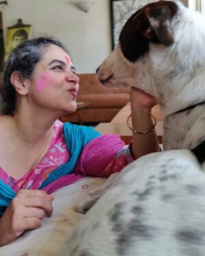 Supriya Pilgaonkar Instagram - Colour colour which colour ??? Last year 11th March , home bound holi