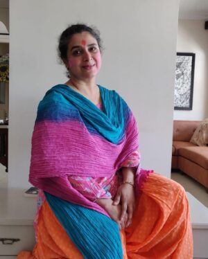 Supriya Pilgaonkar Instagram - Colour colour which colour ??? Last year 11th March , home bound holi
