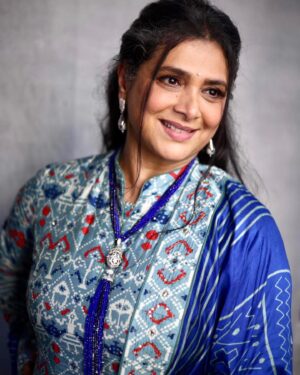 Supriya Pilgaonkar Instagram - At @star_pravah event  Me honar superstar Maha antim Sohola.  Jewellery by @gunjancowlagidesignstudio
Styled by @shalmalee_t
PC :- @shruu_t