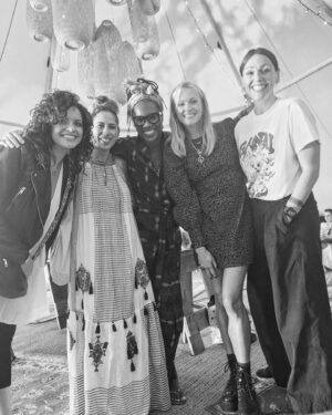 Suranne Jones Instagram - See you soon Manchester ❤️ perfect way to end the summer holidays 🙏 back to school we go!! Happy Sunday all ☀️☀️☀️