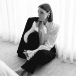 Suranne Jones Instagram – Friday vibes!!!! … my actual Friday vibes will be pjs and a hot water bottle.. but i didn’t have a photo taken like that! .. see stories later 😎
What’s your weekend vibe??
📷 @stubaileyphoto