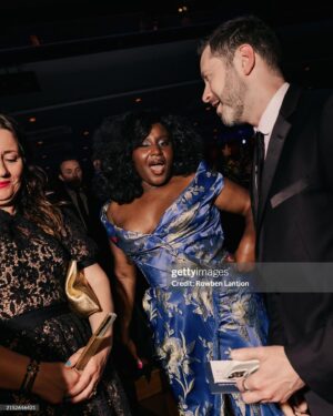 Susan Wokoma Instagram - BABY’S FIRST BAFTAs!

What a hoot. I felt FIT AS FUCK. Definitely takes a village though! (PUT THE LAST PICTURE IN THE LOURVE, STAT!!)

Thank you @bafta @pandocruises for a gorgeous first ride! Thank you to @adri_tsigy my agent for being the best co-cackler (and doing up my shoes)! To @etro for my OUTRAGEOUS dress (pure Sophia Loren vibes), @christianaamankrah for my lush make up and my forever hero @babyskins for alterations. 
Proud to wear my Artists4Ceasefire pin as ever.

Feet still hurt. Heart very full. 

Love you @ddapersonalpublicity as always 😘

#baftatvawards 
#pandocruises 
#artists4ceasefire 
#ceasefirenow
#etro