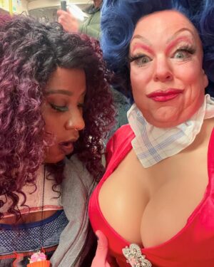 Susan Wokoma Instagram - PINCH ME! 🤏🏿

Inside No 9 starts tonight at 10pm on @bbctwo

#insideno9
#stevepemberton 
#reeceshearsmith 
#siobhanfinneran 
#matthewkelly
#joelfry
#charliecooper
#markbonnar 
#phillipadunne 
 

@bbcstudios