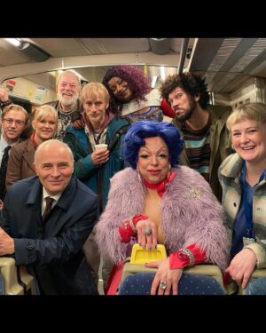 Susan Wokoma Instagram - PINCH ME! 🤏🏿

Inside No 9 starts tonight at 10pm on @bbctwo

#insideno9
#stevepemberton 
#reeceshearsmith 
#siobhanfinneran 
#matthewkelly
#joelfry
#charliecooper
#markbonnar 
#phillipadunne 
 

@bbcstudios