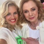 Susan Sideropoulos Instagram – „Dein Star – Dein Date“ 
Heute – 16.30 Uhr – @sat.1 
Und Online auch schon bei @joyn.de 💚💚💚

Hatten eine mega witzige Zeit gemeinsam, verrückte Dreharbeiten, coole Locations, tolles Team, super Wetter, Woche für Woche das schönste MakeUp @herr.pascal 💫

#HappySunday
#TeamHerz @marijkeamado 
@janinekunzeofficial #ThomasHermanns @sarah.bora.official @ekofreezy 
@actorsconnectionagency #unbezahltewerbung #wegenmarkierung