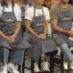 Susan Sideropoulos Instagram - Es geht weiter🍰 “Das große Promibacken” Heute Abend 20.15 Uhr @sat.1 oder jetzt schon bei @joyn.de Wer bekommt die rote Schürze? Jedenfalls passiert ne Menge Action in der Backstube - nicht verpassen, bin gespannt auf dein Feedback 🧁 @dasgrossebacken @christian_huembs @bettinaschliephakeburchardt @maditavanhuelsen @alexandra.rietz @raulrichter @mathiasmester #unbezahltewerbung #wegenmarkierung