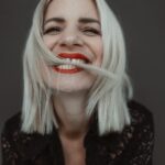 Susan Sideropoulos Instagram - „Steh zu dem was du fühlst. Sag, was du denkst. Sei, wer du sein willst. Und lass die anderen denken, was sie wollen“ Deine Lebenszeit, deine Entscheidungen! Einfach in LOVE mit jedem Bild aus meinem Shooting mit der großartigen @liesafuchsfotografie 📸 ❤️ #BeYou