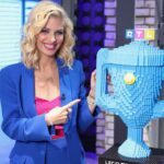 Susan Sideropoulos Instagram - Heute Abend um 20.15 Uhr bin ich bei diesem bunten LEGO Spektakel mit dabei ❤️🩷💙💛🩵💚💜🧡 Ich hatte so viel Spaß & bin immer noch beeindruckt was die Lego Masters mit ihrer Kreativität und liebe zum Detail für unglaubliche Welten bauen🤩 Ein tolle Show für die ganze Familie, freue mich wenn ihr rein schaltet. #LegoMasters #Show @rtl_de #CoHost mit #DanielHartwich #MakeUp @insagierkevolberg ❤️ #unbezahltewerbung #wegenmarkierung