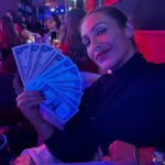 Susana Dias Ramos Instagram - Burguesinha…. Burguesinha…. Burguesinha… Solta o fillet… (O fillezão estava a tirar estas fotos🥰)