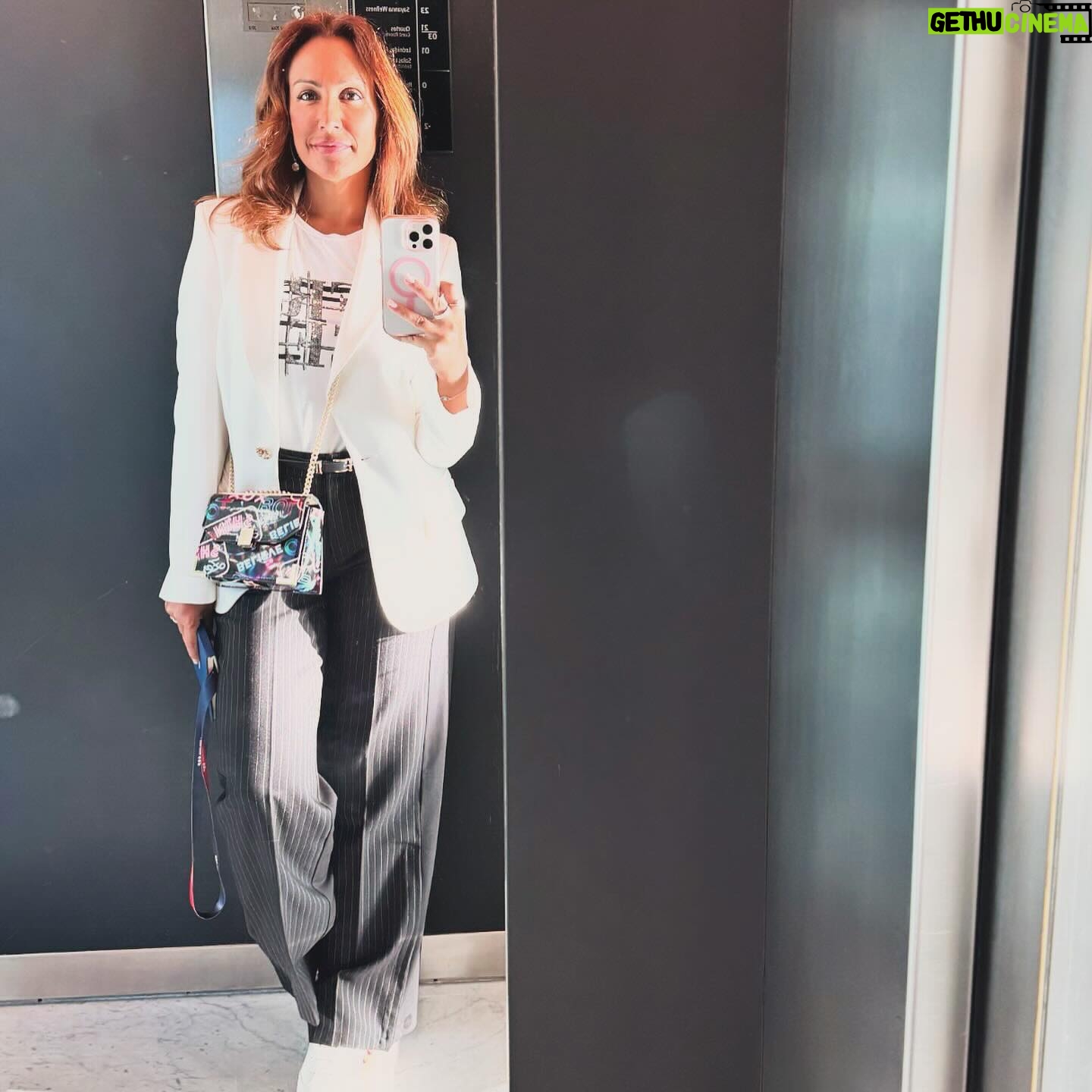 Susana Dias Ramos Instagram - Vamos em Maio e eu, este ano, já fiz um pedaço de coisas boas! Tenho um feeling em relação a 2024! Passaram 138 dias e tenho histórias para contar. Tu vê lá 2024, não me falhes! Maio, é um mês de restaurar a nossa fé, não é? Eu sinto assim…