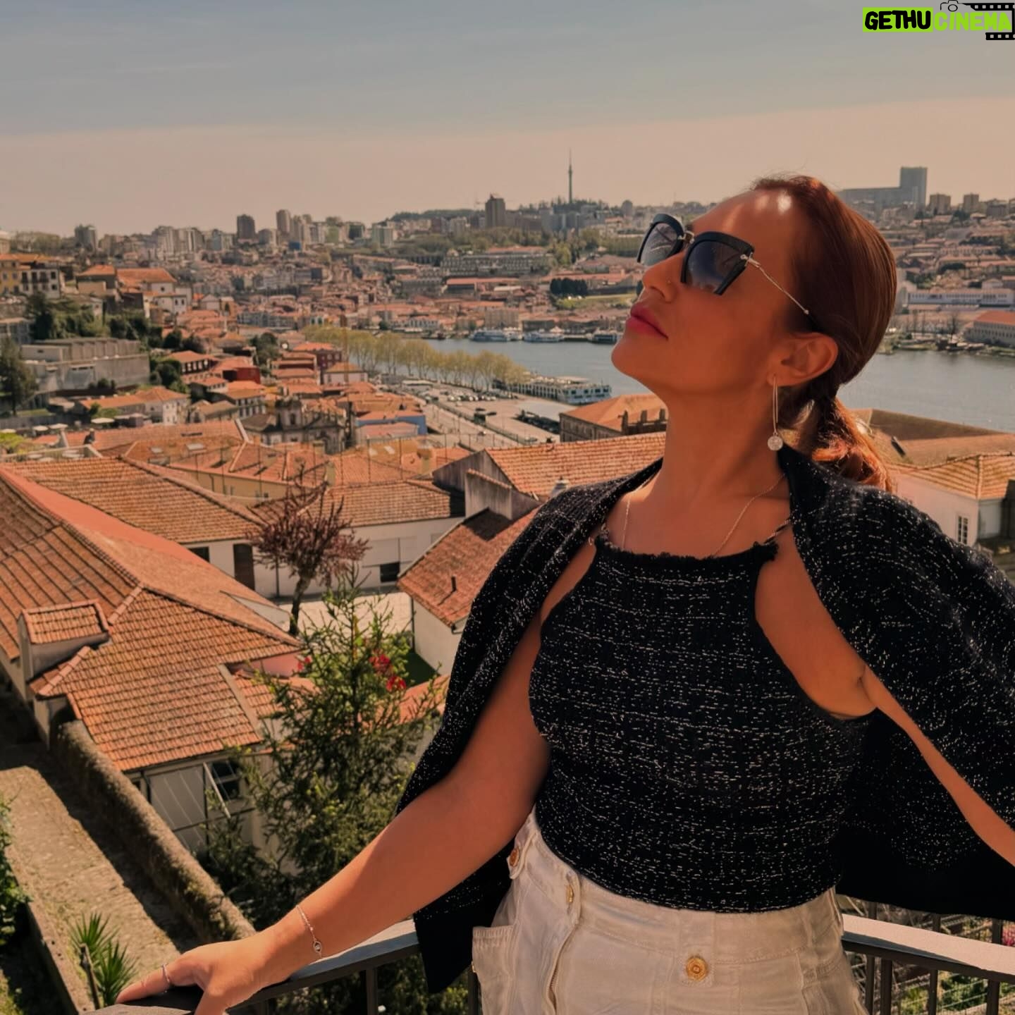 Susana Dias Ramos Instagram - Vamos em Maio e eu, este ano, já fiz um pedaço de coisas boas! Tenho um feeling em relação a 2024! Passaram 138 dias e tenho histórias para contar. Tu vê lá 2024, não me falhes! Maio, é um mês de restaurar a nossa fé, não é? Eu sinto assim…