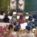 Susana Zabaleta Instagram - 🎼 ¡Ya se siente #Oaxaca! Un poco del ensayo de la Sinfónica “José López Alavez” #Huajuapan, con quien cantaré el viernes. #ZabaletaSinfónica