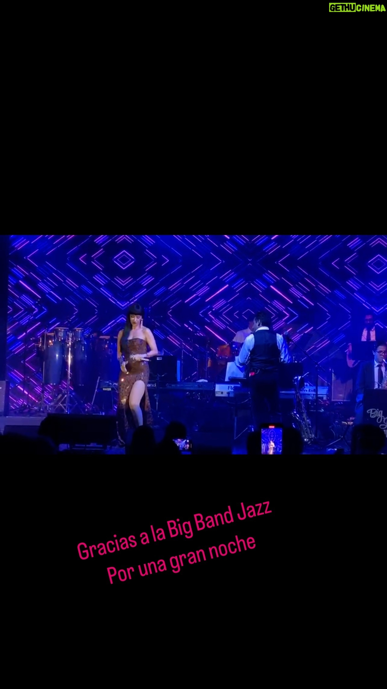 Susana Zabaleta Instagram - Con la @bigbandjazzmx