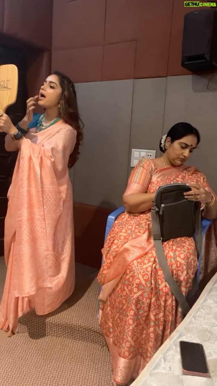 Sushma Nair - 4.2K Likes - Phone 🦵etho 😂
#comedy #reels #trending #viral #fyp #explorepage #ilakkiya #kannada