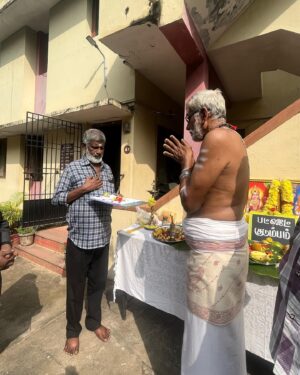 Sushma Nair Instagram - New beginning 🥰❤️ 
“BUDGET KUDUMBAM”
Comical tele serial ☺️ we are coming to make you ROFL 🤣 soon on DD Tamil Channel 💯🧿❤️

Thank you Vikatan production - Radhika ma’am, Srinivasan Sir, Kumaran sir ,Jayasheelan sir and Selvam sir for your kindness and support 🙏

Produced by @vikatan_tv 
Direction by S N Shakthivel Sir 
My co-actor @kurinjii