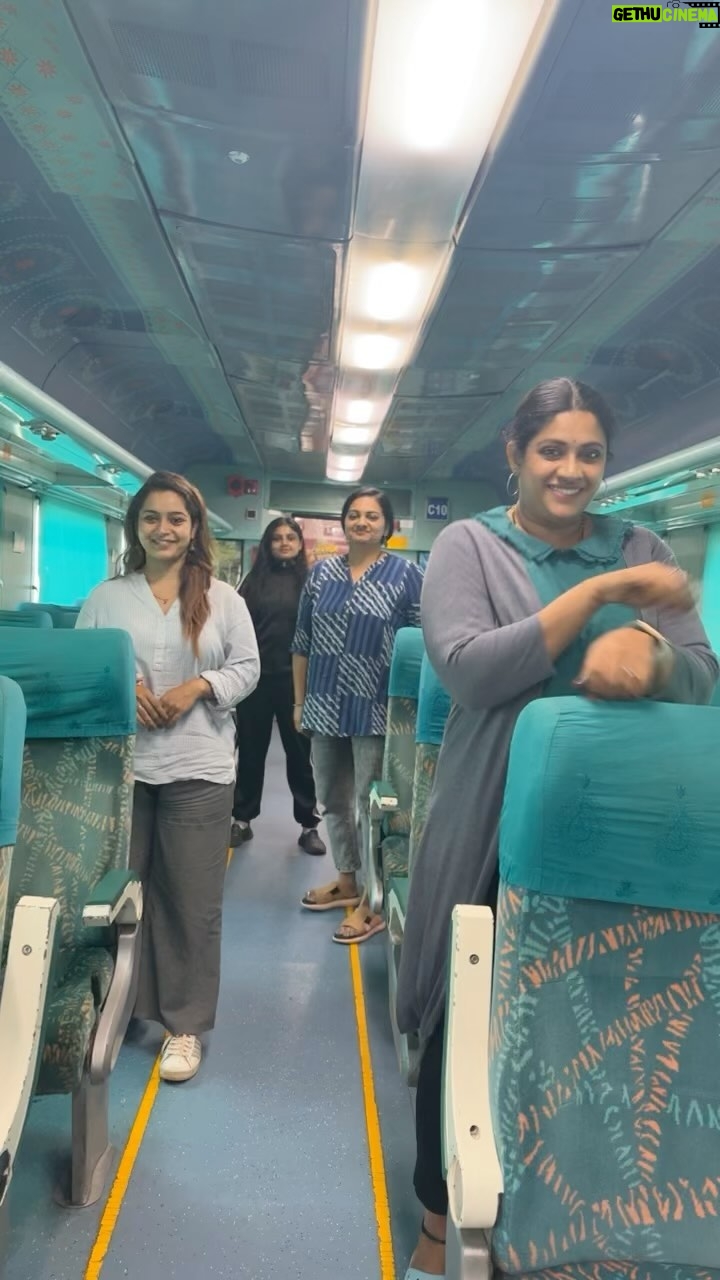 Sushma Nair - 23.9K Likes - Such a good time v had .. lot more girls trips to come ❤️
#reelsinstagram #reels #insta #instareels #reelsi̇nsta #video #reelsvideo #train #travel #instadaily #instareelsindia❤️