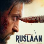 Sushrii Shreya Mishraa Instagram - Guns aur Guitar is what completes #Ruslaan and his world. Armed with two of his best tools, araha hai wo apne actions se aapke hosh udane. Teaser arriving on 12th march and roaring in cinemas on 26th April, 2024 #GuitarBhiBajegaAurGunBhi @aaysharma @iamjaggubhai_ @karanlalitbutani @radhamohankesanapalli @vidyamalavade @srisathyasaiarts @dop_reddy @shamiraah28 @sajawalyunus @rajitdev @jaswinder_gardner @sangaytsheltrim @saregama_official @mohitshri18 @iamkavindave #AayushSharma #SushriiMishraa #JagapathiBabu