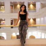 Sushrii Shreya Mishraa Instagram - My darling Papa always says,”Just put your head down and work hard in silence!”..♥️💫✨ . #Ruslaan #PromotionDiaries 🎬