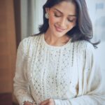 Sushrii Shreya Mishraa Instagram - 🕊️🤍💫