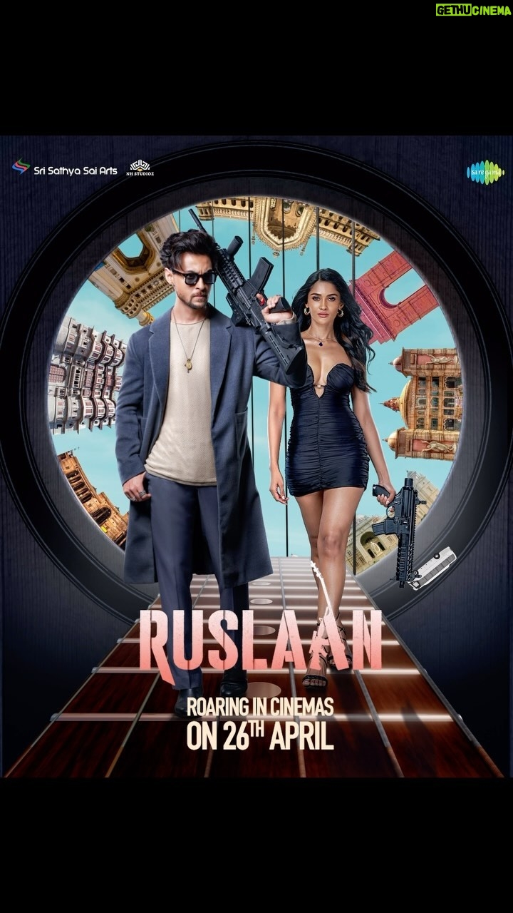 Sushrii Shreya Mishraa Instagram - Roar of Ruslaan, ab aa raha hai aapke sheher mein! Mark your calendars for the #RoarOfRuslaanTour! #Ruslaan Roaring in cinemas on 26th April, 2024. Worldwide release by NH Studioz! #GuitarBhiBajegaAurGunBhi @aaysharma @iamjaggubhai_ @sushrii @karanlalitbutani @radhamohankesanapalli @vidyamalavade @srisathyasaiarts @dop_reddy @shamiraah28 @sajawalyunus @houseofaweindia @rajitdev @jaswinder_gardner @sangaytsheltrim @mohitshri18 @iamkavindave @mayuresheditor @saregama_official @mukeshchhabracc @castingchhabra @iamkunalmshahkms @diveshmathur @kewalshiva @soundguyclicks #NarendraHirawat @shreyans_hirawat @nh_studioz #AayushSharma #Sushrii #JagapathiBabu #JaswinderGardner