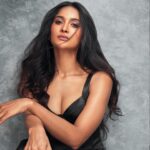 Sushrii Shreya Mishraa Instagram - ☀️♥️💫 . @priyankknandwana @gayetrichakravarthy @kavita.gour.184 ⚡️