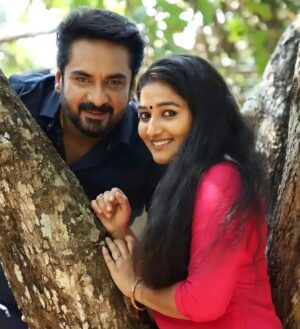 Susmitha Prabhakaran Instagram - Neeyum Njanum
#neeyumnaanum #malayalamserial #malayalamindustry #RaviSree #shijuar #sar#susmithaprabhakaran
@rrmedia_creations