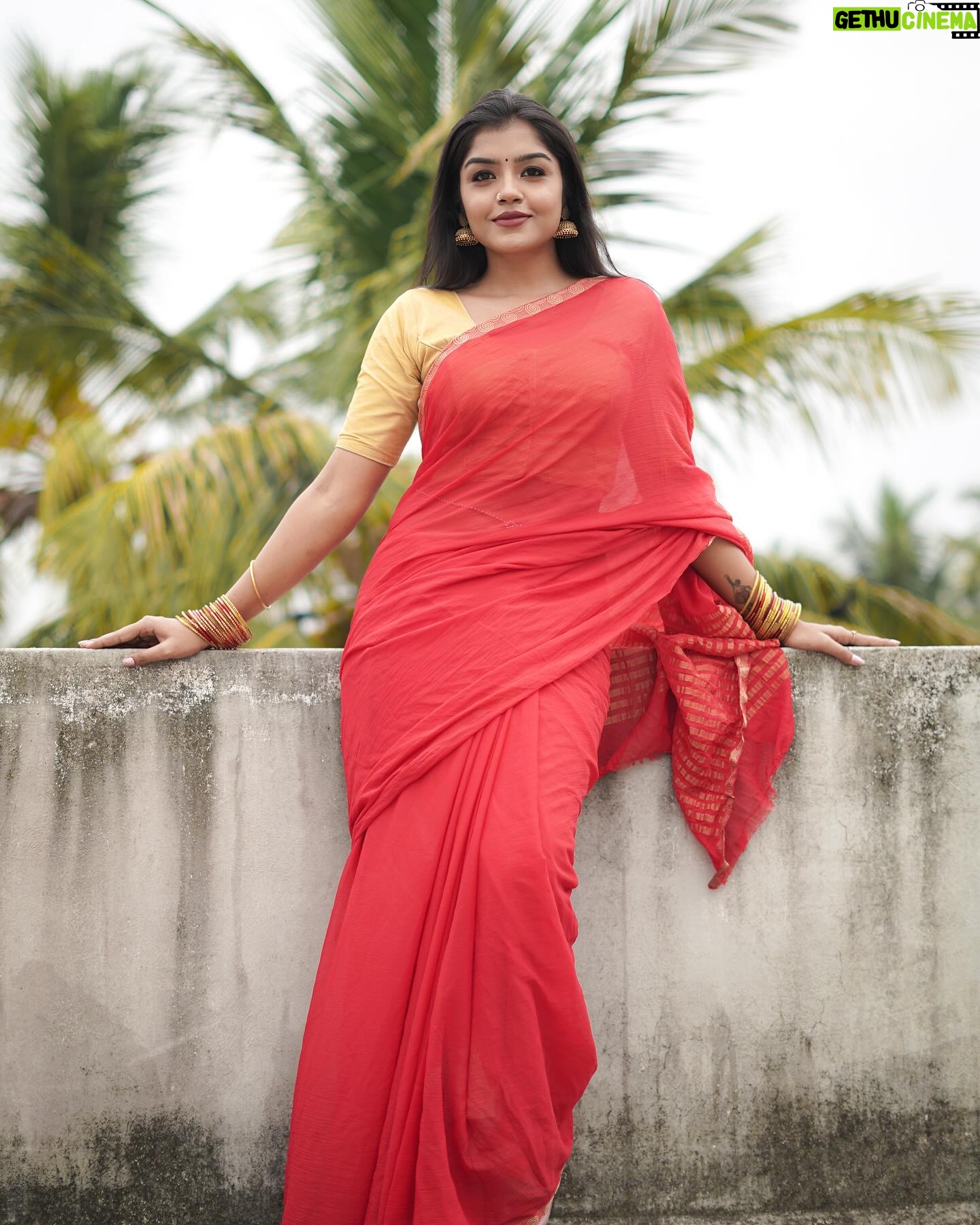 Suveta Shrimpton - 3.5K Likes - Making waves wherever I go šš¤
.
.
.
.
.
.
#photoshoot #sareelove #instagood #instadaily #photooftheday #trending #suvetashrimpton #suvetashrimptonā¤ļøā¤ļøā¤ļø
