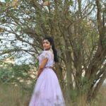 Suveta Shrimpton Instagram - Just a girl and her purple dress💟 Pc @s.a_arun_ . . . #suntvserialactress #showtime #sunnatchathirakondattam #poovathalayaonsuntv #ilamathi #suveta #suvetashrimpton❤️❤️❤️