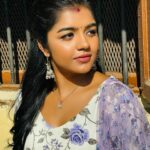 Suveta Shrimpton Instagram – Lavender skies n peaceful vibes ✌️

s 
#beingilamathi 🌙
#poovathalaiya 
@suntv 
#newpost #trend  #suntvserial #instadaily #postoftheday #instadaily #instamood #suveta #suvetashrimpton #ilamathi