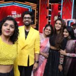 Suveta Shrimpton Instagram - Feeling like yellow jello 💛 Ranjithame show 🎥 . . #suntvserialactress #showtine #ranjithame #poovathalayaonsuntv #ilamathi #suveta #suvetashrimpton❤️❤️❤️