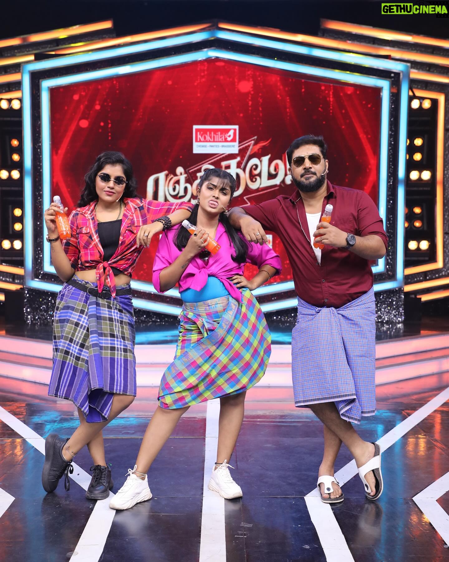 Suveta Shrimpton Instagram - Ranjithame 😎 Sunday 1pm . . #suntvshows #suntvserialactress #showtime #localround #coolers #lungistyle #ilamathi #poovathalayaonsuntv #poovathalaiya #suveta #suvetashrimpton❤️❤️❤️