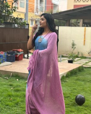 Suveta Shrimpton Instagram - Saree vibes ❤️
🥻vika boutique
.
.
#adshoot #sareelove #shooting #sunnydays☀️ #posingforthecamera #suvetashrimpton❤️❤️❤️