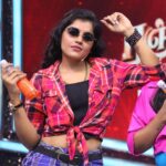 Suveta Shrimpton Instagram - Ranjithame 😎 Sunday 1pm . . #suntvshows #suntvserialactress #showtime #localround #coolers #lungistyle #ilamathi #poovathalayaonsuntv #poovathalaiya #suveta #suvetashrimpton❤️❤️❤️
