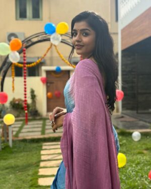 Suveta Shrimpton Instagram - Saree vibes ❤️
🥻vika boutique
.
.
#adshoot #sareelove #shooting #sunnydays☀️ #posingforthecamera #suvetashrimpton❤️❤️❤️
