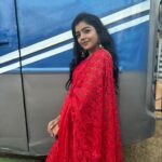 Suveta Shrimpton Instagram - One rose says more than a dozen🌹 . . #beingilamathi 🌙 #poovathalaiya @suntv #newpost #trend #suntvserial #instadaily #postoftheday #instadaily #instamood #suveta #suvetashrimpton