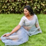 Suveta Shrimpton Instagram - Own your magic 🪄 📷 @doodle_phootography Hairdo @sha_cin_makeover . . . #photoshoot #sareelove #instagood #instadaily #photooftheday #trending #suvetashrimpton #suvetashrimpton❤️❤️❤️