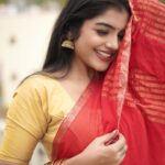 Suveta Shrimpton Instagram - Making waves wherever I go 🌊🤗 . . . . . . #photoshoot #sareelove #instagood #instadaily #photooftheday #trending #suvetashrimpton #suvetashrimpton❤️❤️❤️