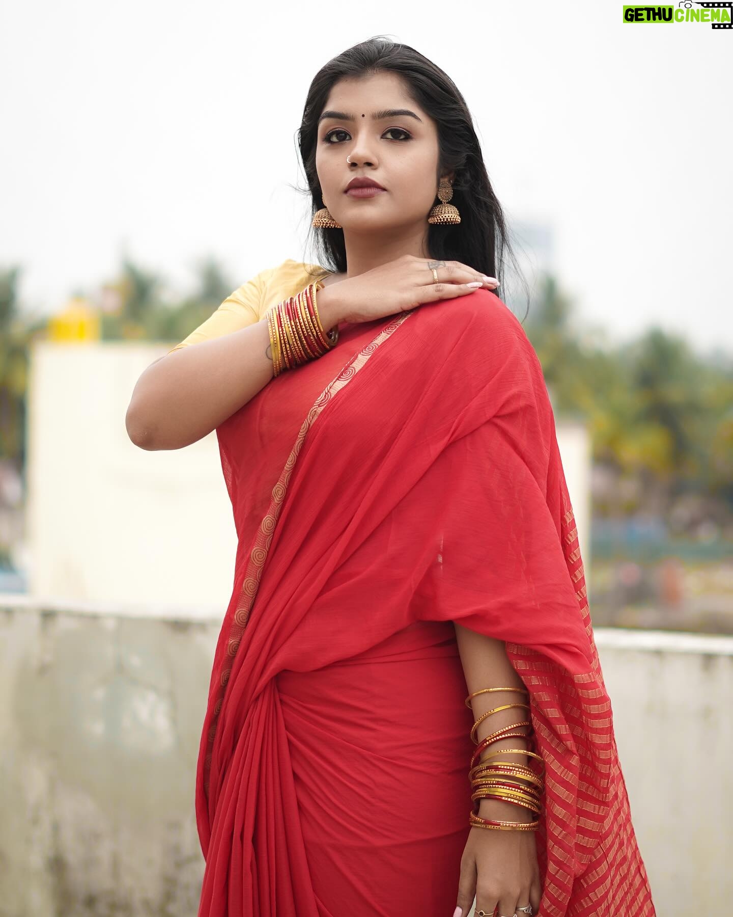 Suveta Shrimpton - 3.5K Likes - Making waves wherever I go šš¤
.
.
.
.
.
.
#photoshoot #sareelove #instagood #instadaily #photooftheday #trending #suvetashrimpton #suvetashrimptonā¤ļøā¤ļøā¤ļø